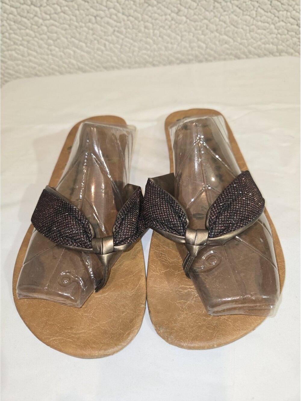 report womens sandals Sz 11  Cloth/ Leather Toe Thong Leather Sole